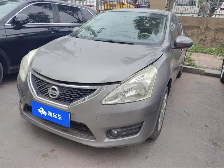 Nissan Tiida 2011