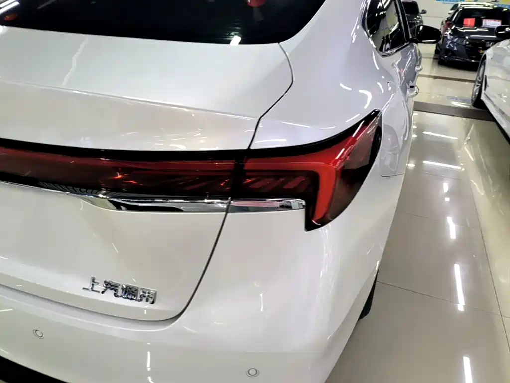 Buick LaCrosse — миниатюра 8