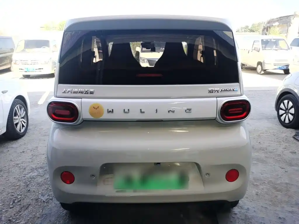 Wuling MINIEV — миниатюра 6
