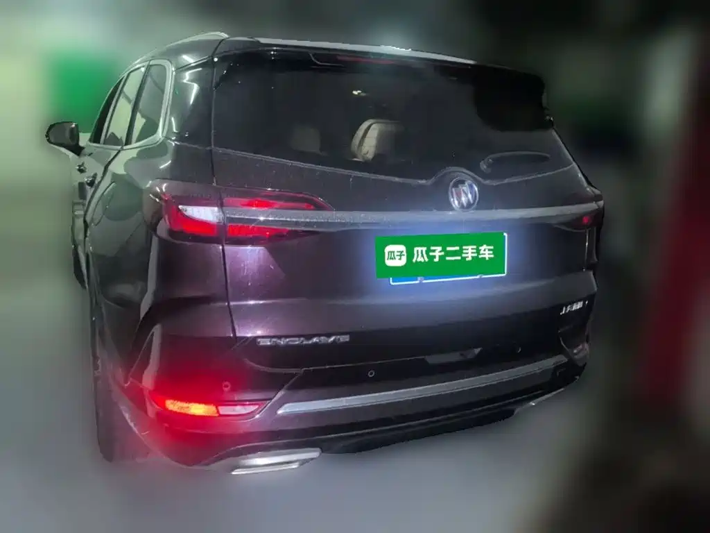 Buick Enclave — миниатюра 25