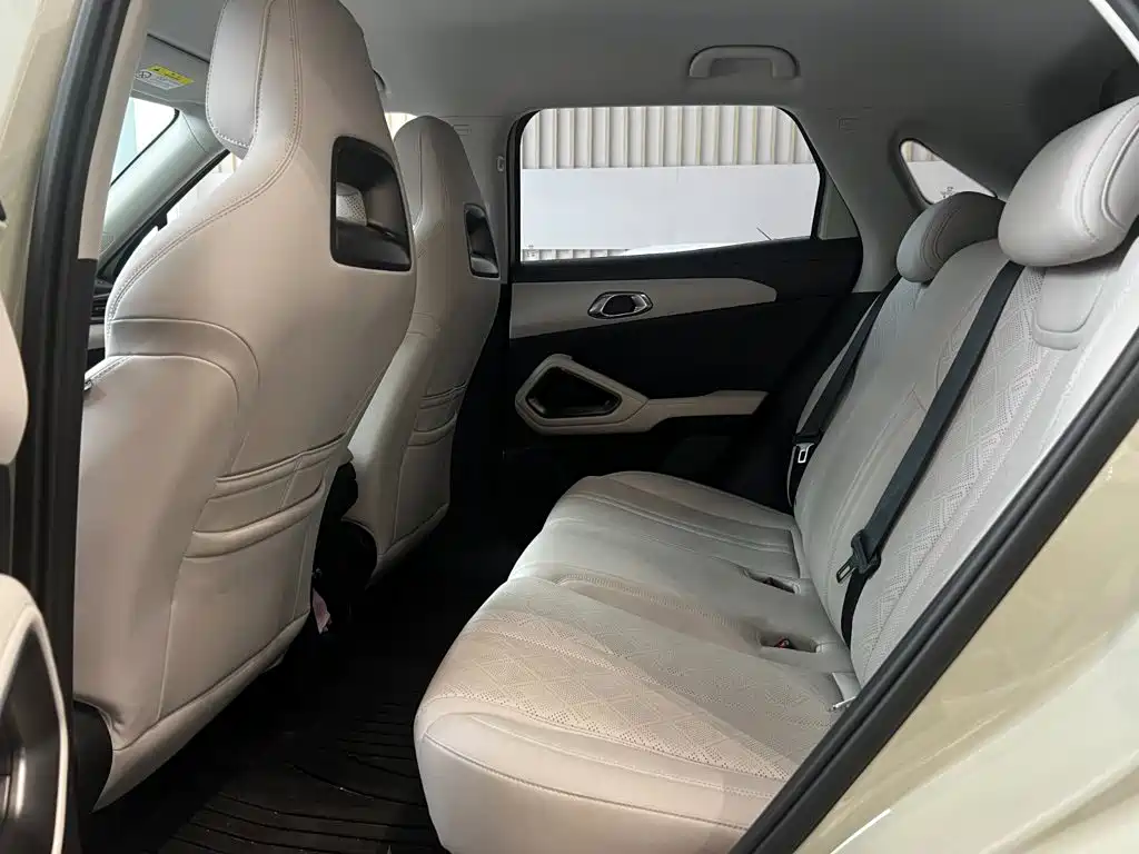 BYD Yuan UP — миниатюра 7