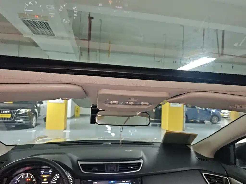Nissan Qashqai — миниатюра 18
