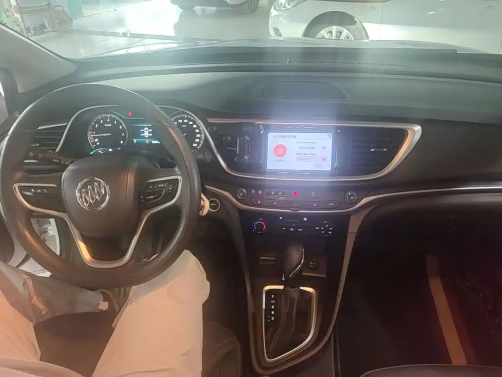 Buick Excelle — миниатюра 10