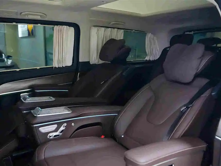 Mercedes-Benz V-Class — миниатюра 8