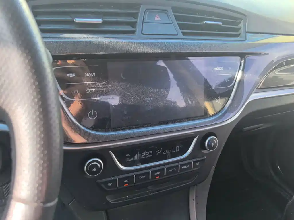 Geely Emgrand — миниатюра 13