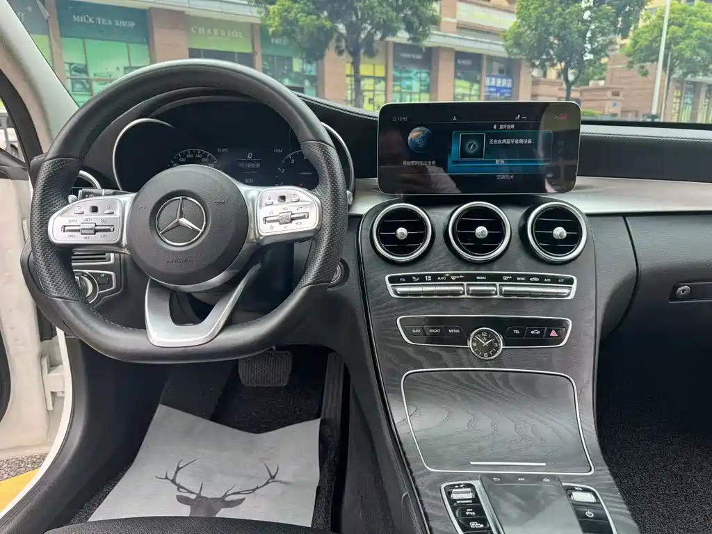 Mercedes-Benz C-Class — миниатюра 5