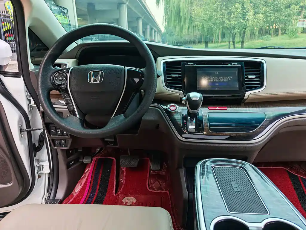 Honda Odyssey — миниатюра 7