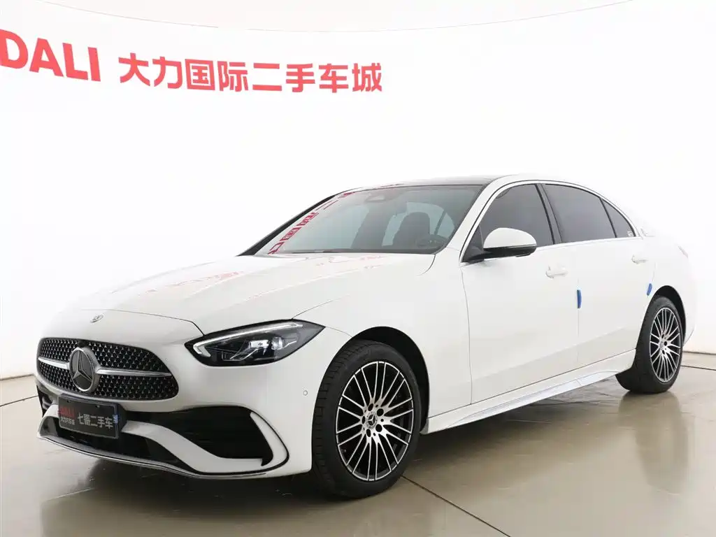 Mercedes-Benz C-Class 2024