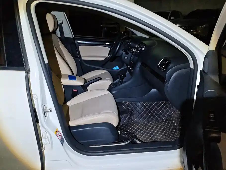 Volkswagen Golf — миниатюра 8