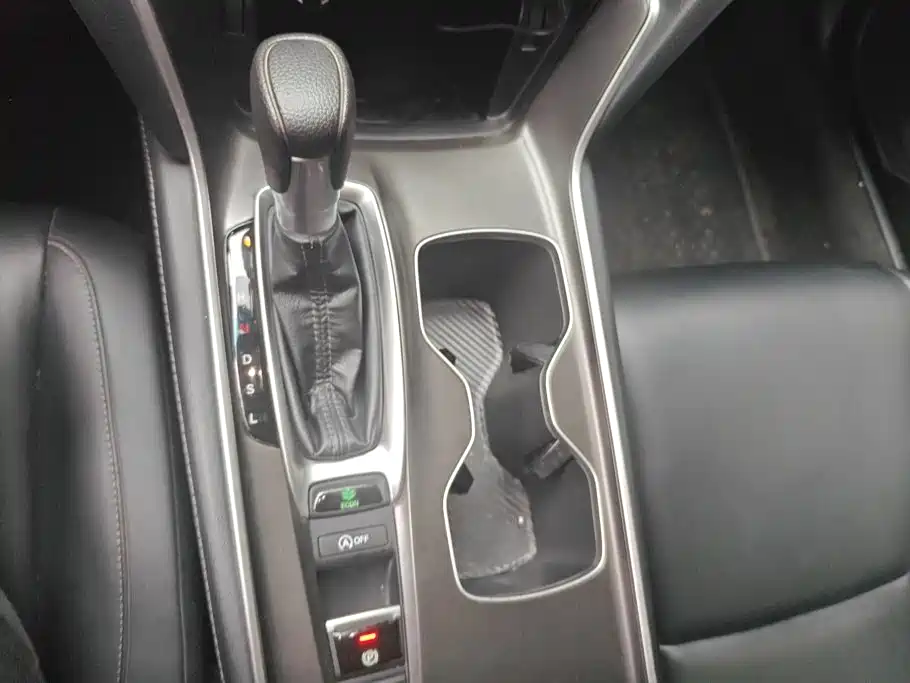 Honda Accord — миниатюра 16
