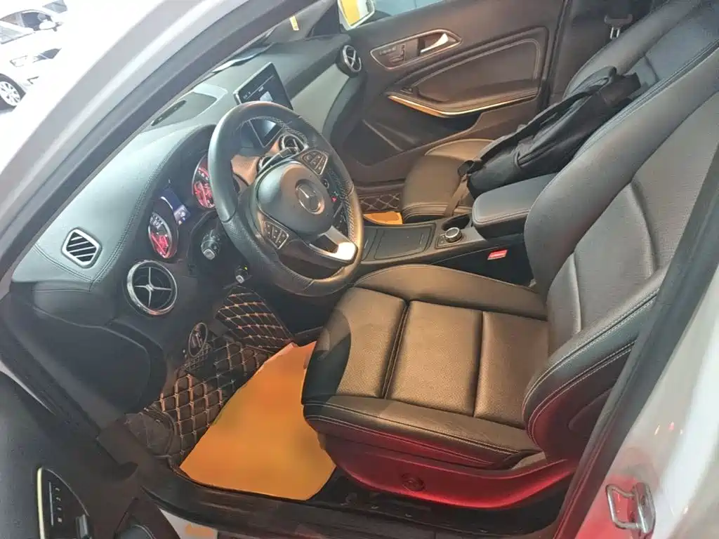 Mercedes-Benz GLA — миниатюра 15