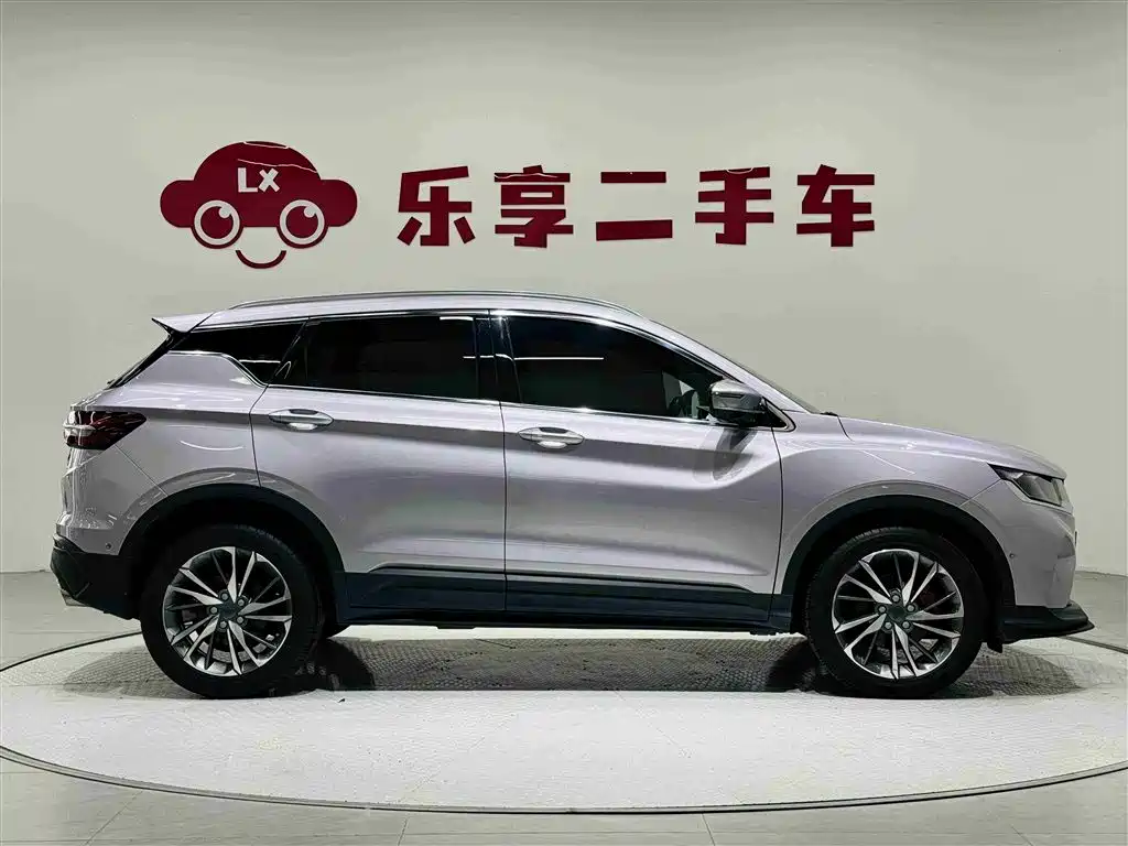 Geely Binyue — миниатюра 6