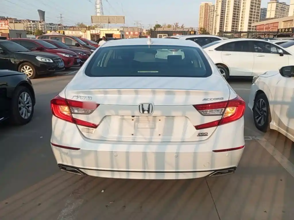 Honda Accord — миниатюра 6