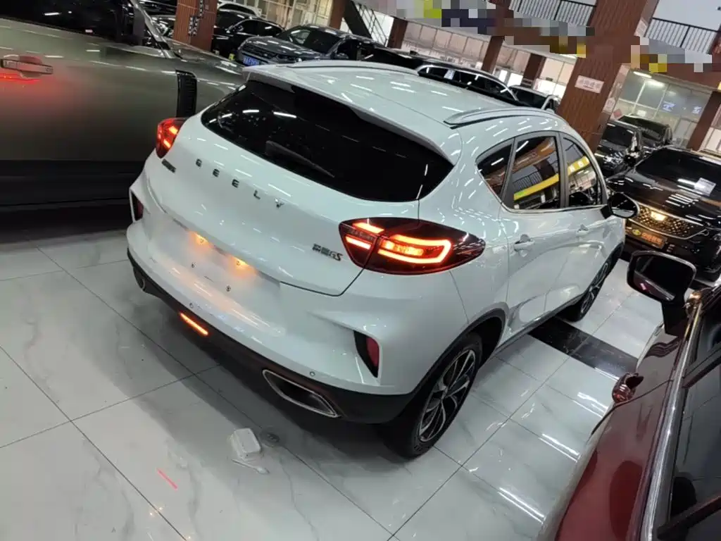Geely Emgrand GS — миниатюра 7