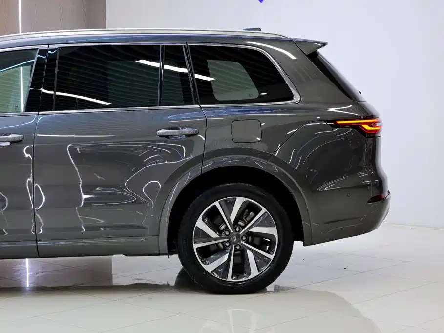 Li Auto Li ONE — миниатюра 4