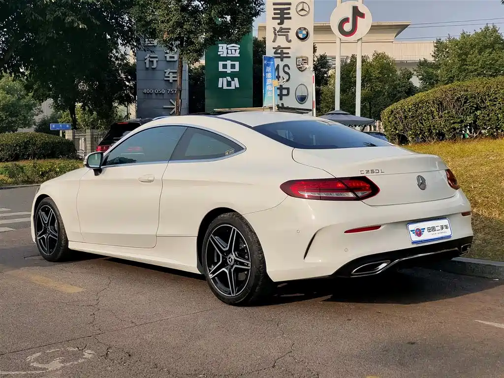 MERCEDES-BENZ C CLASS