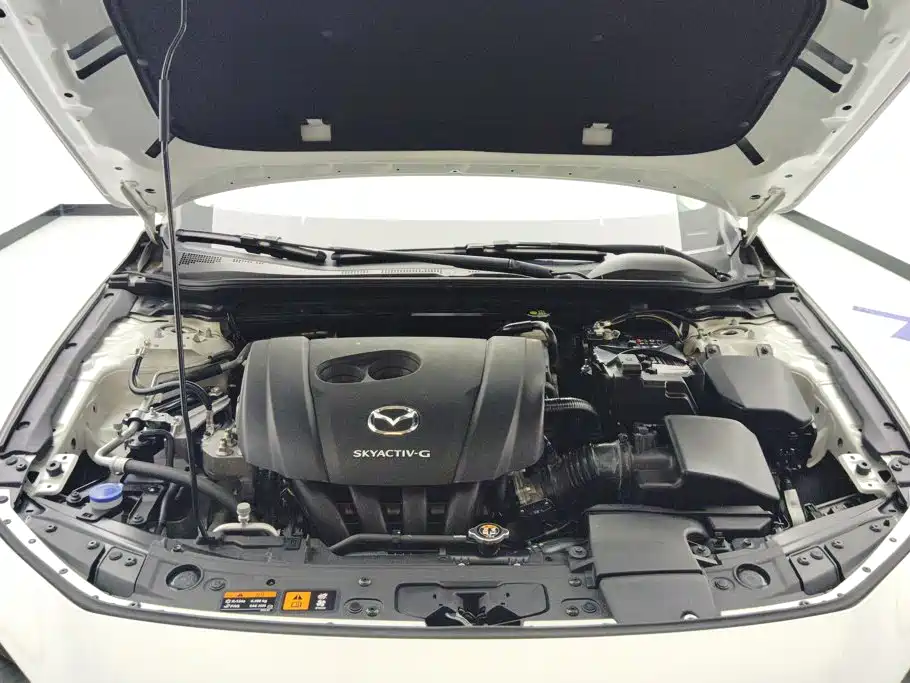 Mazda 3 Axela — миниатюра 10