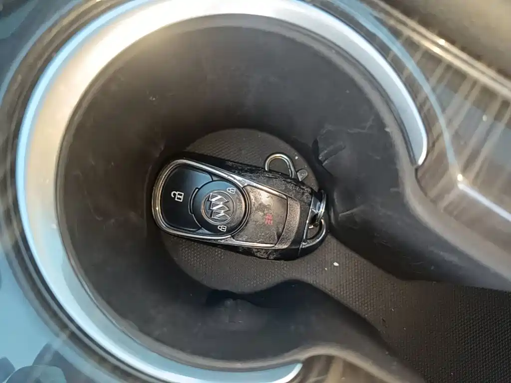 Buick Envision Plus — миниатюра 9
