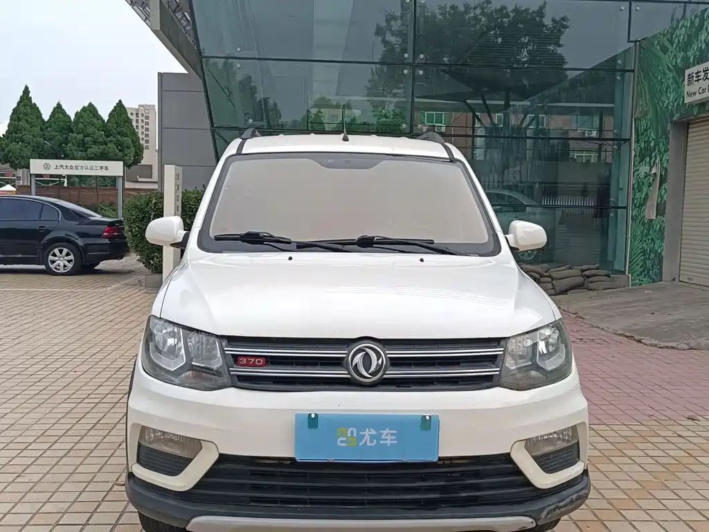 Dongfeng 370 2016 1.5L MT Ⅱ 7 мест