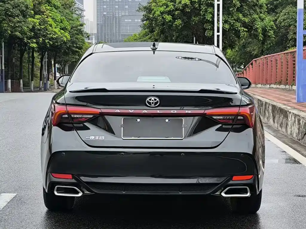 Toyota Avalon — миниатюра 5