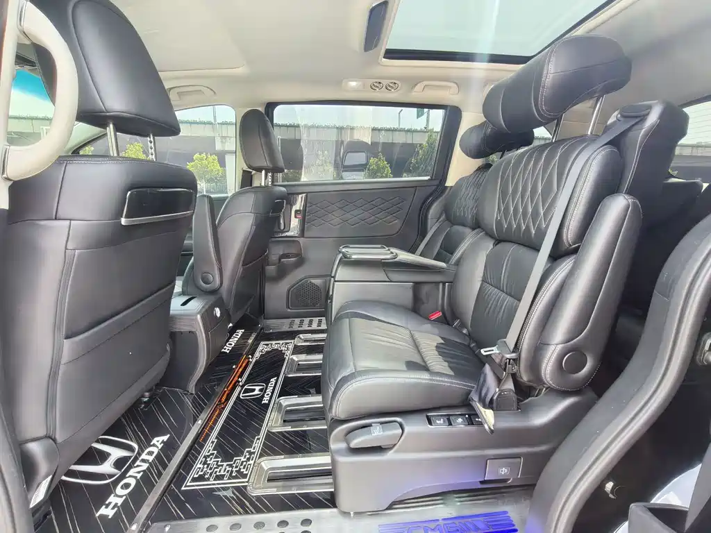 Honda Elysion — миниатюра 21