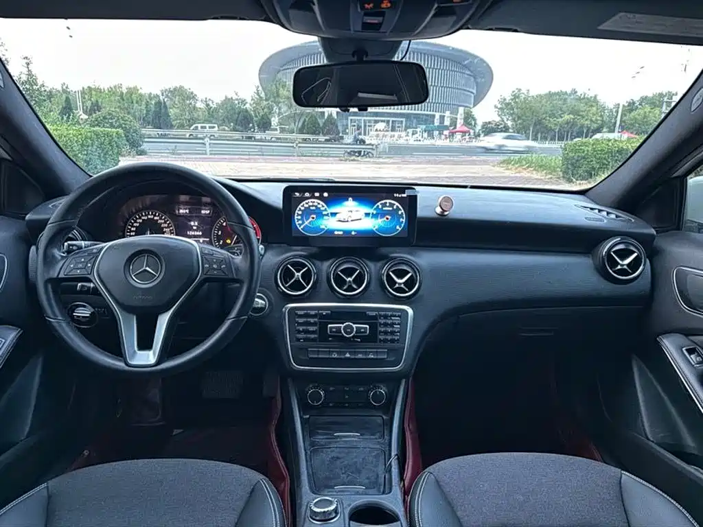 Mercedes-Benz A-Class (Import) — миниатюра 9