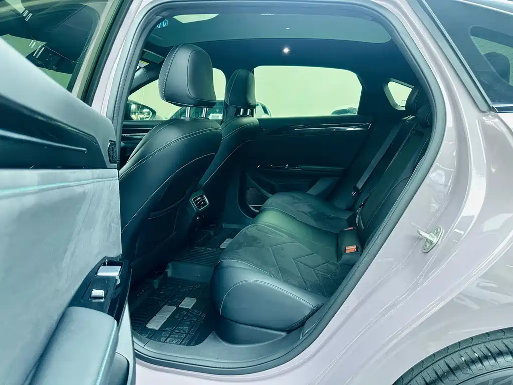 GEELY GALAXY GALAXY L6