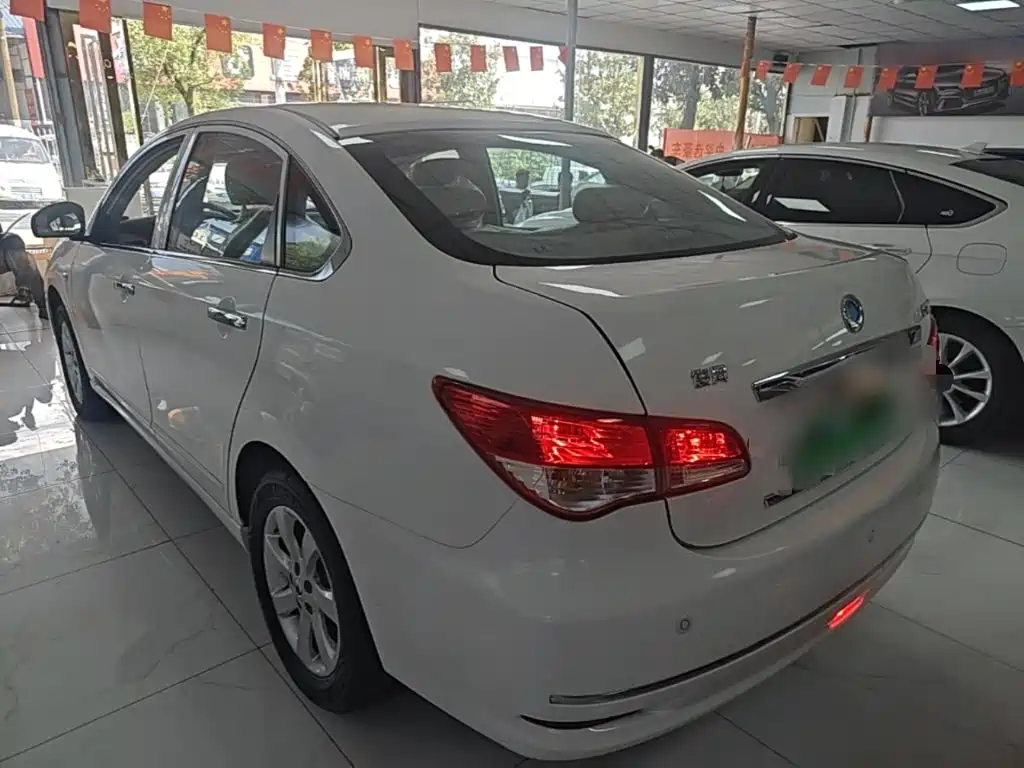 Dongfeng E11K — миниатюра 5