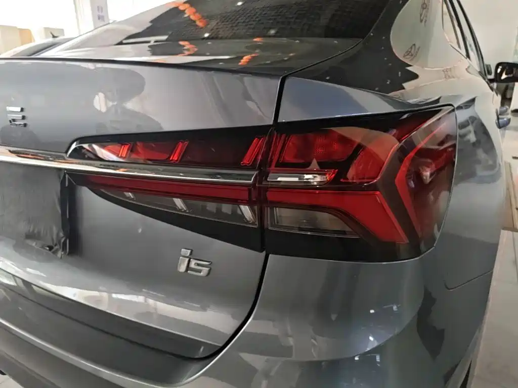 Roewe i5 — миниатюра 8