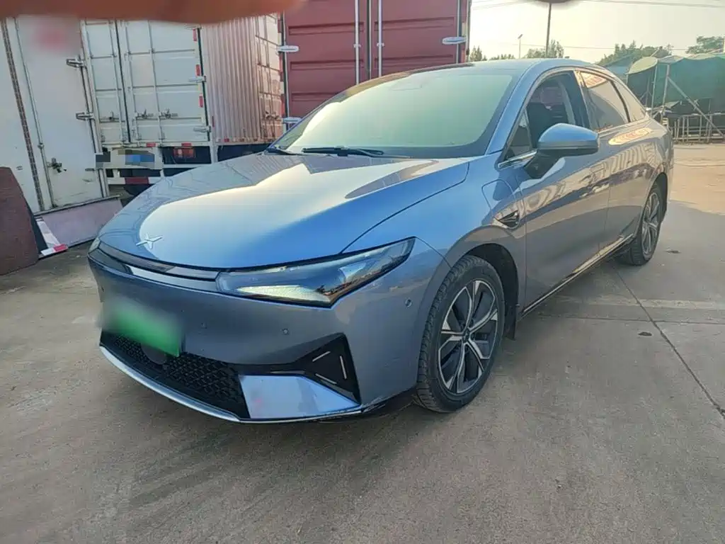 XPeng P5