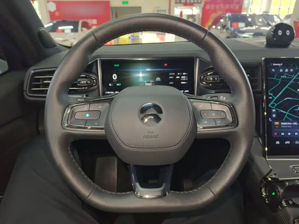 NIO ES6 — миниатюра 11