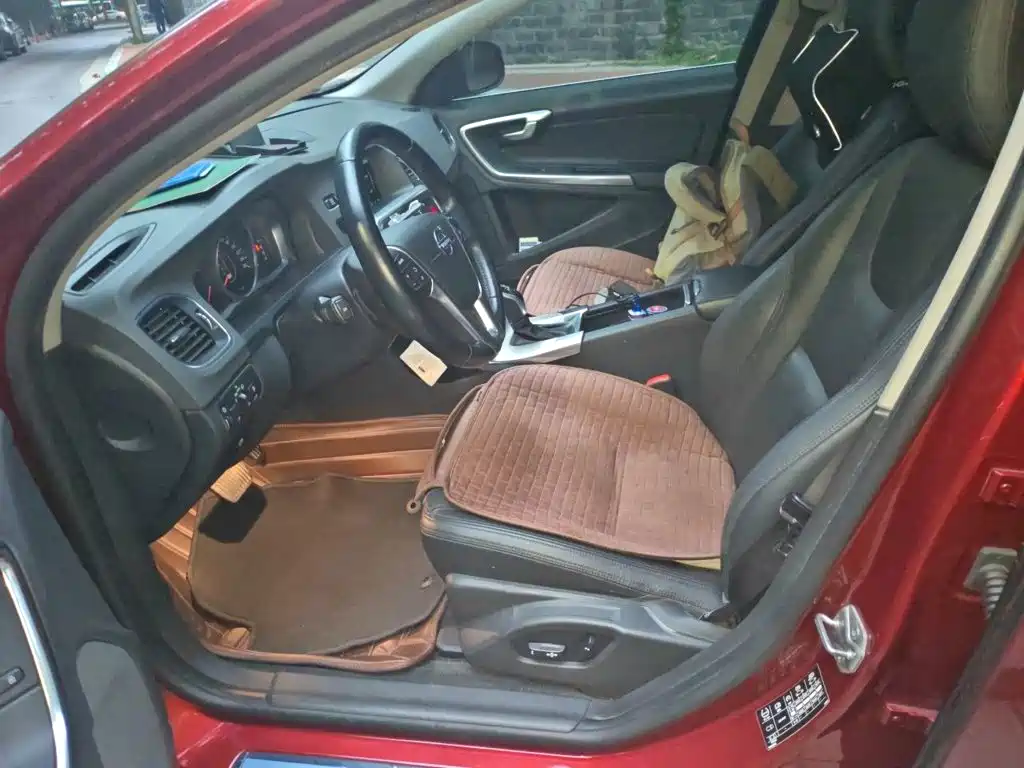 Volvo S60 — миниатюра 11