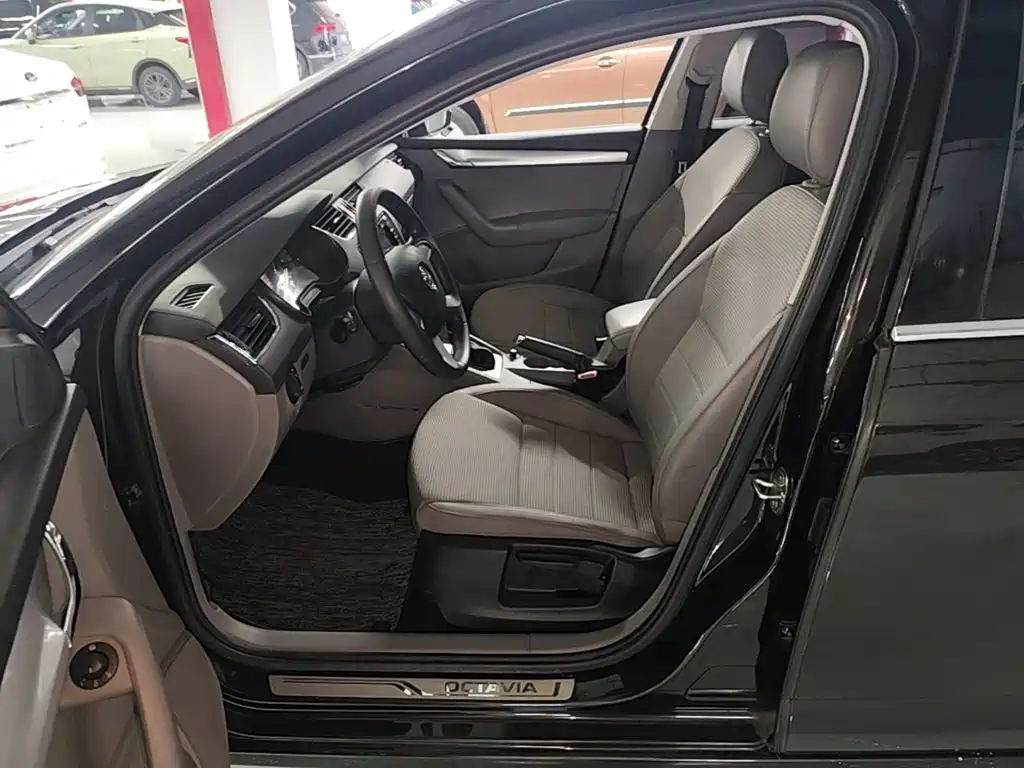 Skoda Octavia — миниатюра 15