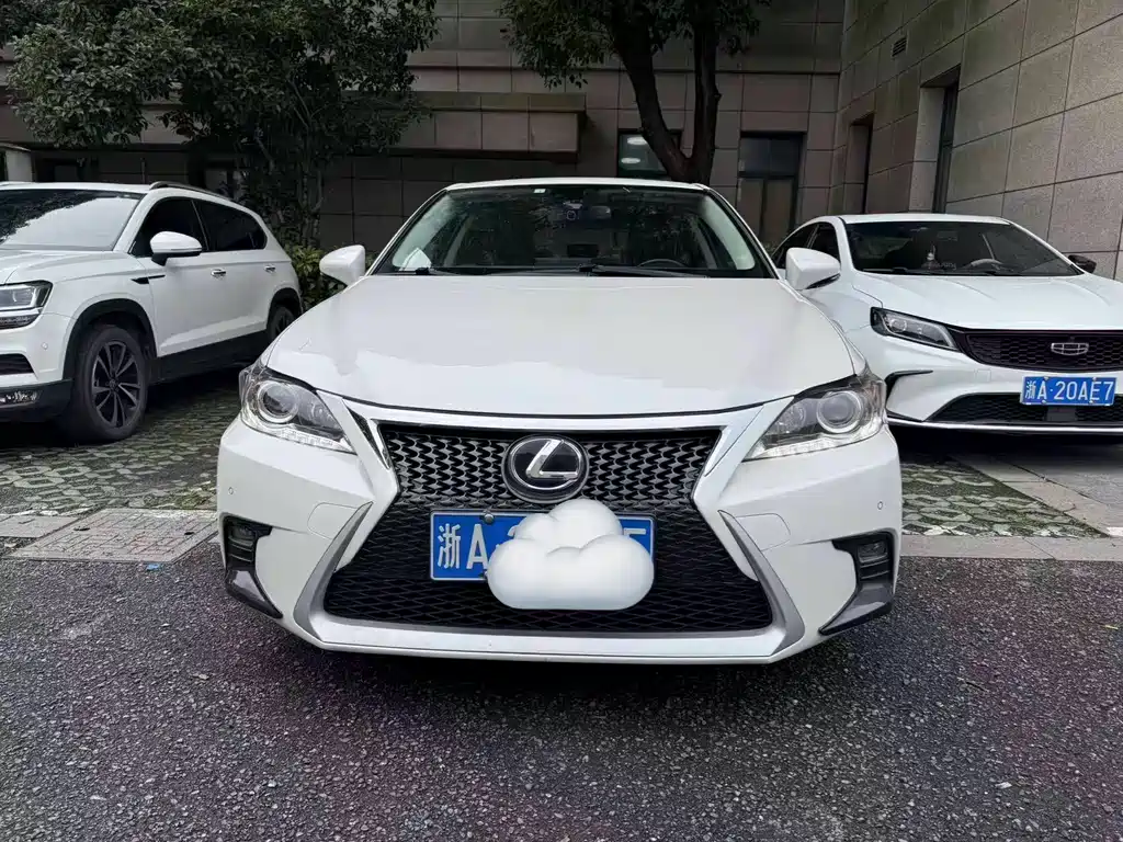 Lexus CT 2014 CT200h Comfort