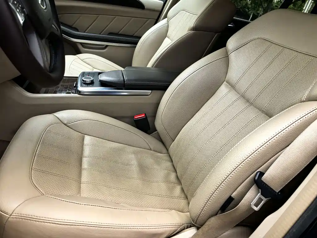 Mercedes-Benz GL-Class — миниатюра 10