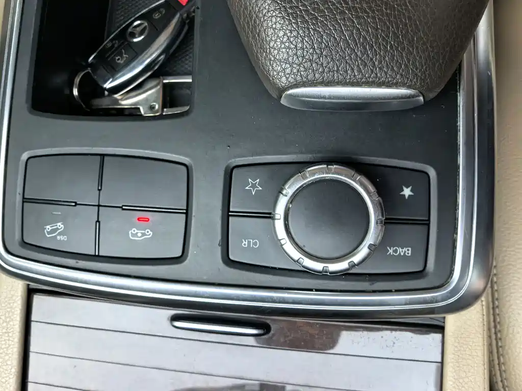 Mercedes-Benz GL-Class — миниатюра 14