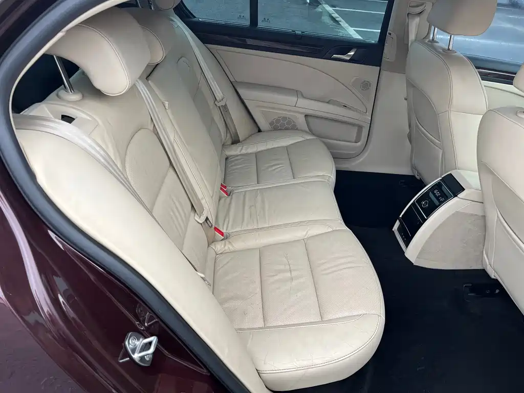 Skoda Superb — миниатюра 7