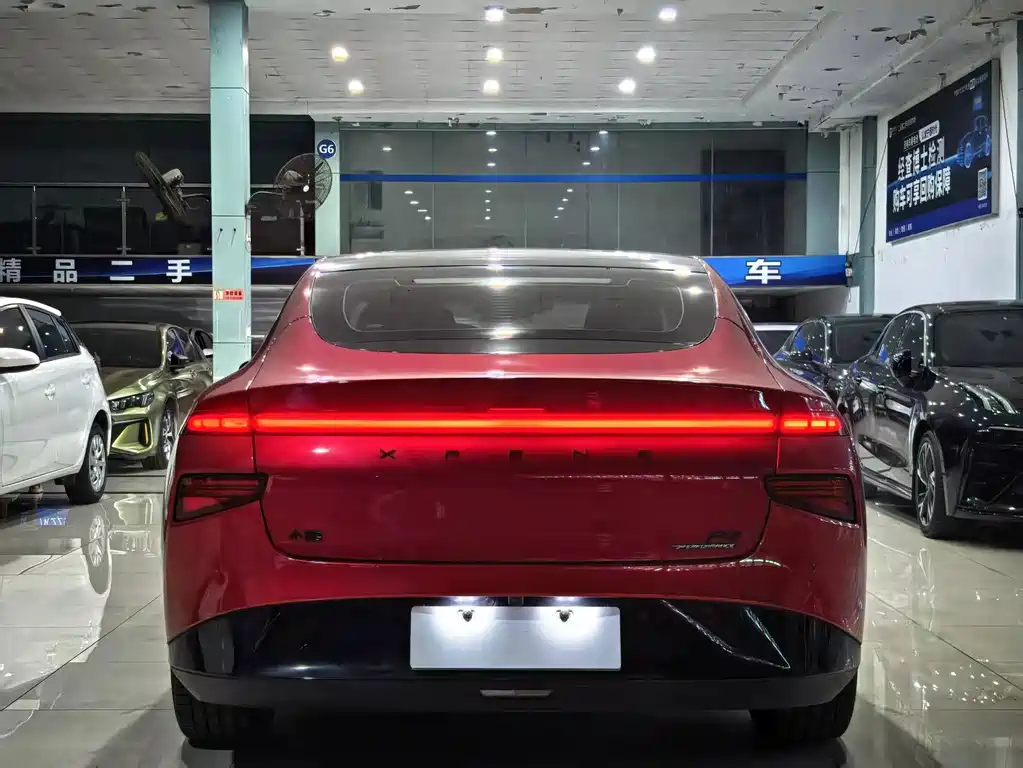 XPeng P7 — миниатюра 11