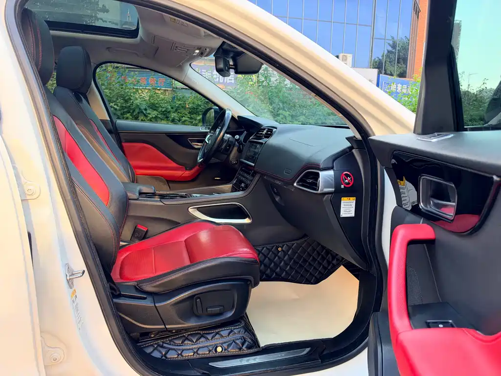 Jaguar F-PACE — миниатюра 14