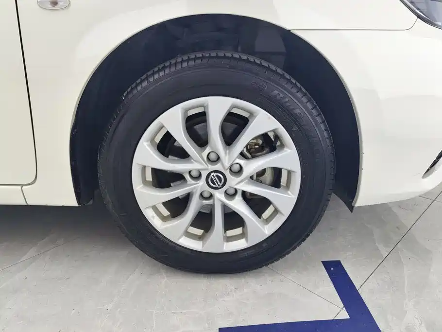 Nissan Sylphy — миниатюра 6