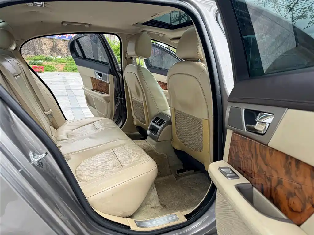 Jaguar XF 2008 XF 3.0 V6 Luxury