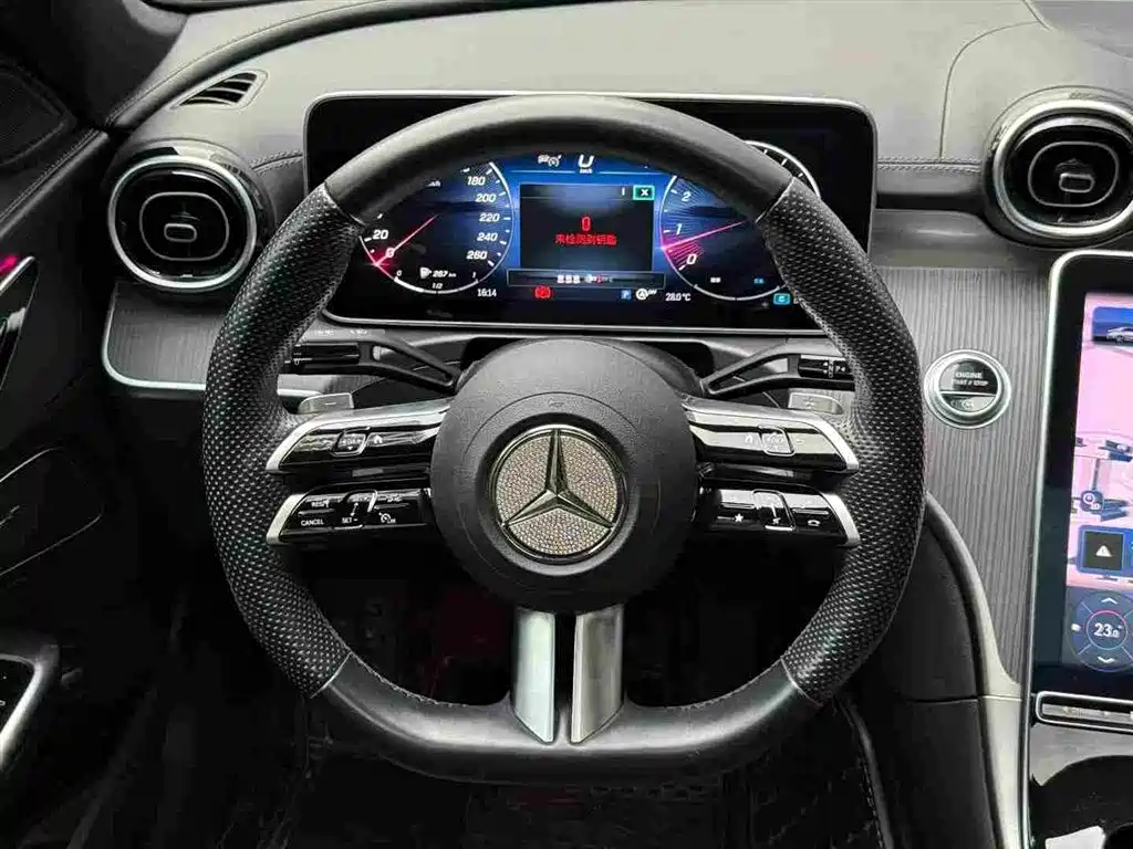 Mercedes-Benz C-Class — миниатюра 6