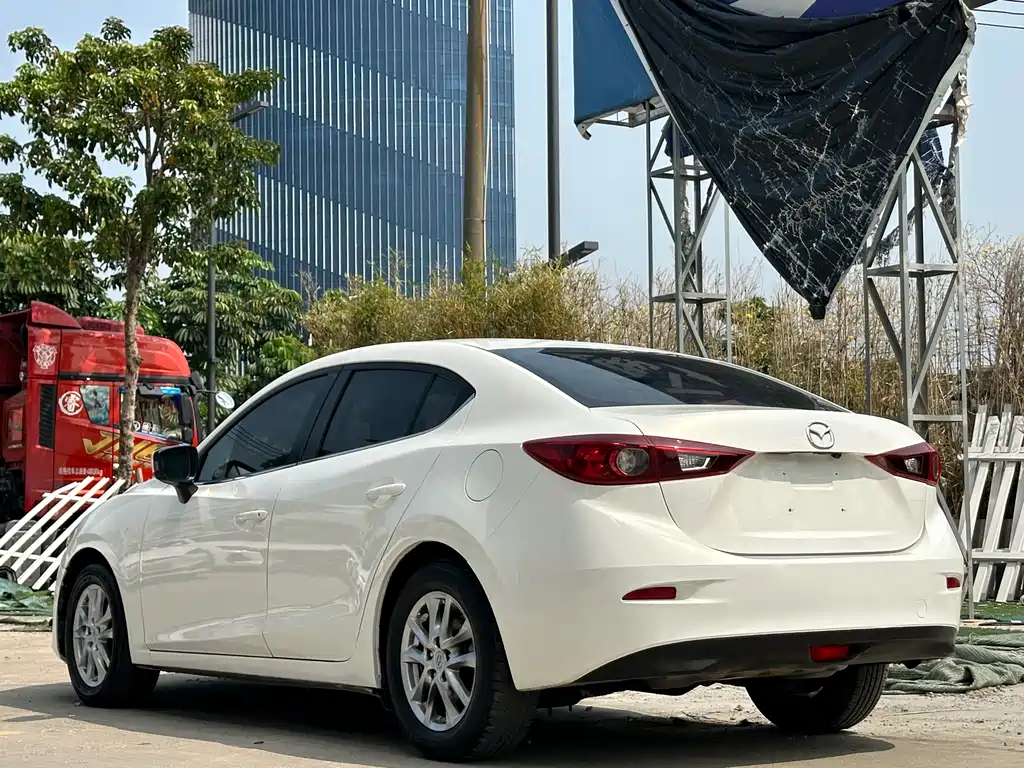 MAZDA 3 ANGKESAILA