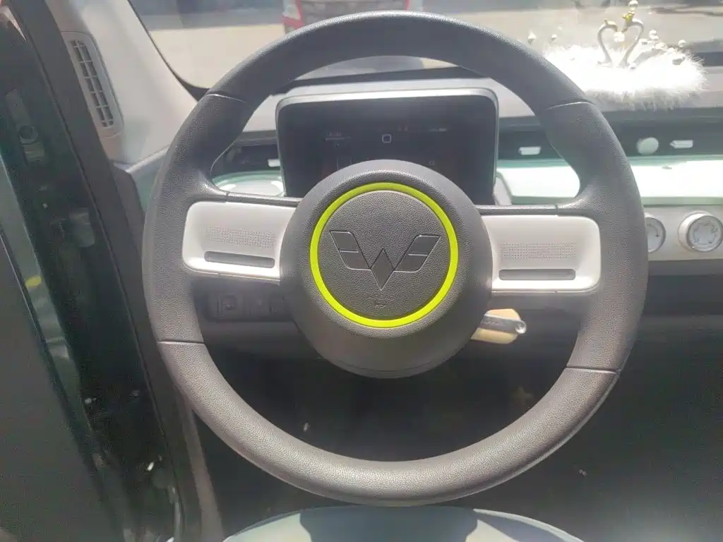 Wuling MINIEV — миниатюра 13