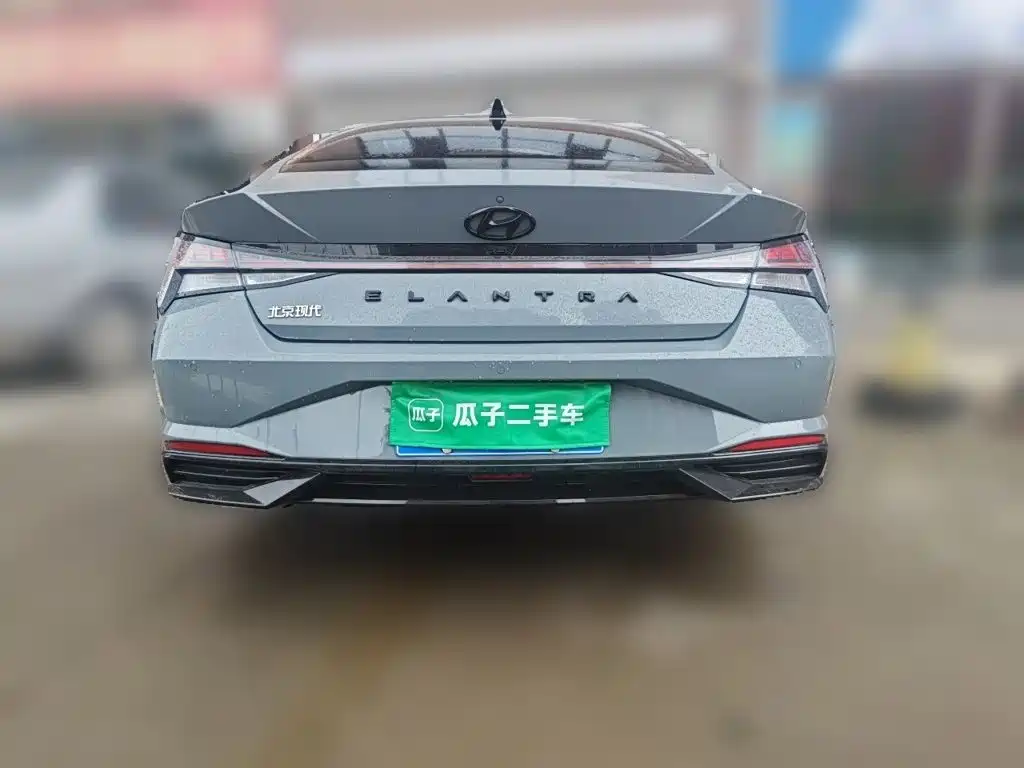 Hyundai Elantra — миниатюра 3