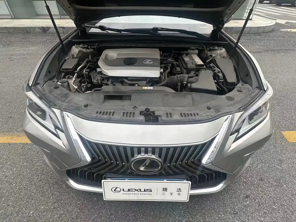 Lexus ES — миниатюра 2