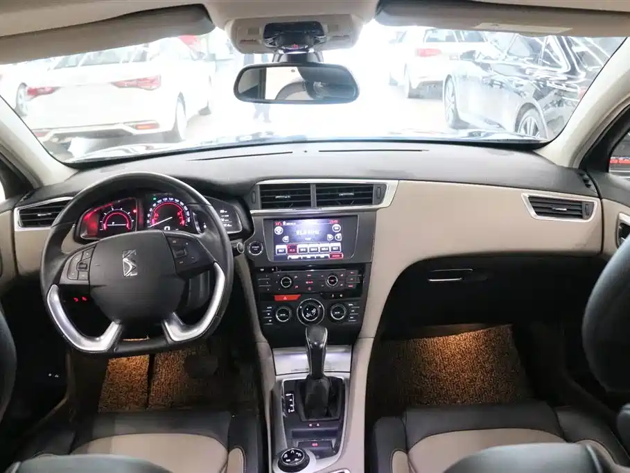 DS 6 2017 1.6T Luxury THP160