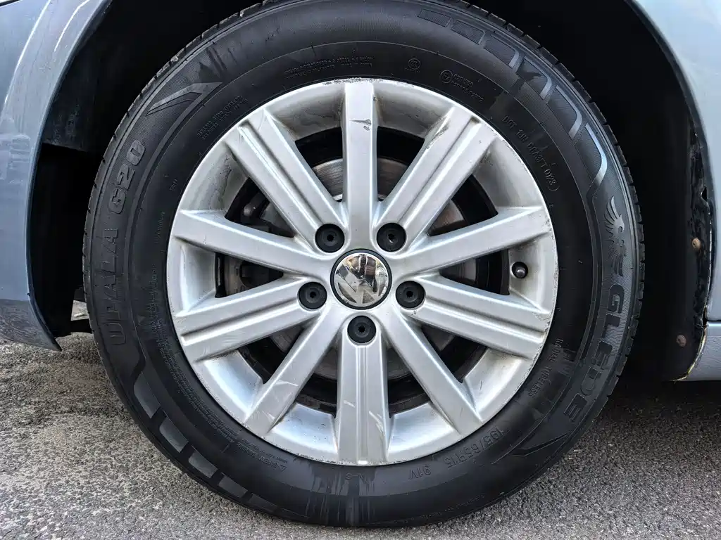Volkswagen Golf — миниатюра 18