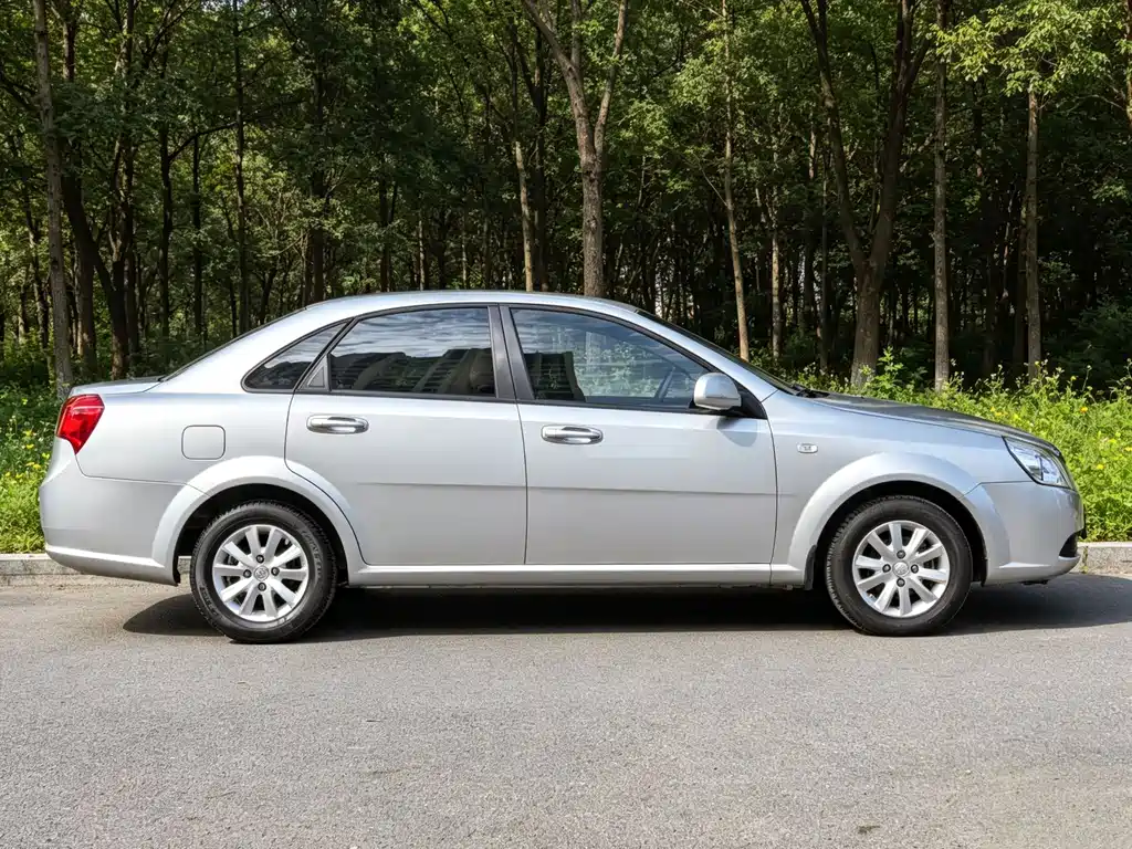 Buick Excelle — миниатюра 7