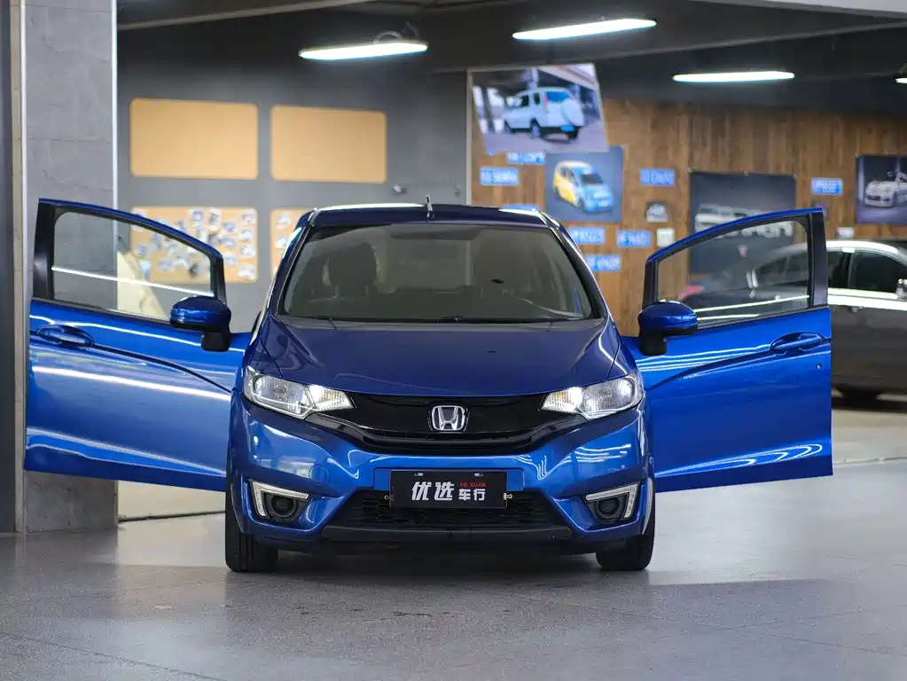 Honda Fit — миниатюра 17